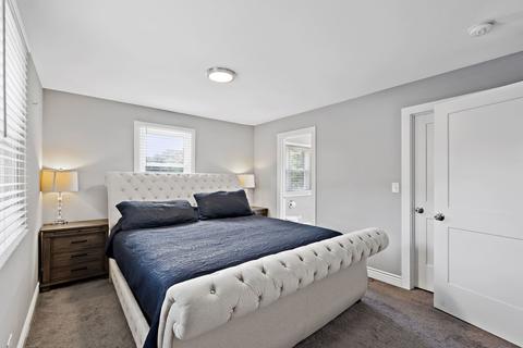 1610 Elm St, Wheaton, IL 60189 photo 9