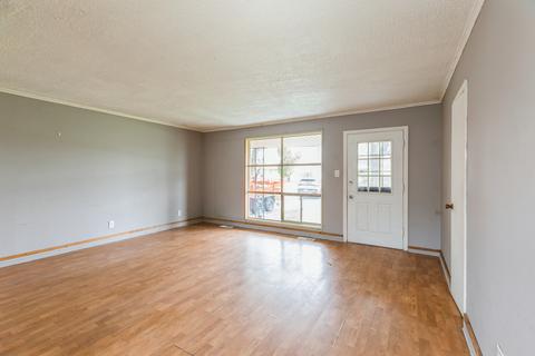 16616 Sawyer Ave, Markham, IL 60428 photo 3