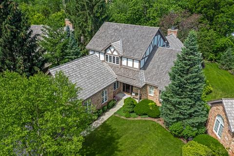 3 Berkshire Ln, Burr Ridge, IL 60527 photo 2