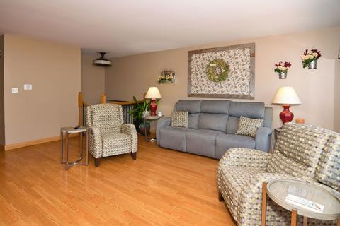 1318 N Millstream Dr, Mchenry, IL 60050 photo 4