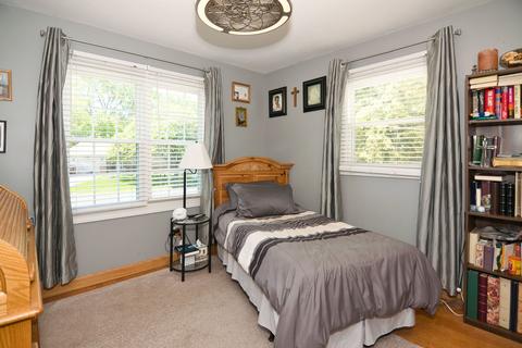 1318 N Millstream Dr, Mchenry, IL 60050 photo 12