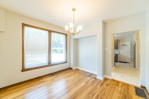 1300 E 72 St, Chicago, IL 60619 photo 5