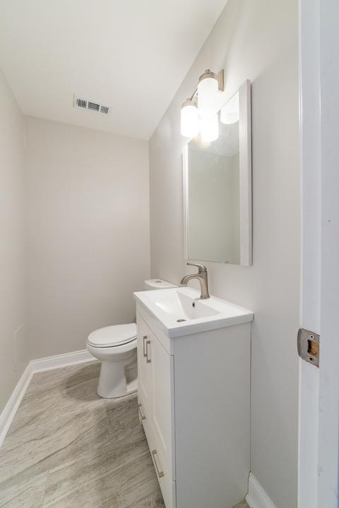 1300 E 72 St, Chicago, IL 60619 photo 21