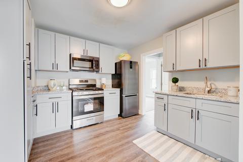 5724 W Hawthorne Ave, Berkeley, IL 60163 photo 9