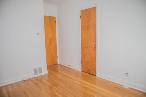 559 E 106th St, Chicago, IL 60628 photo 8