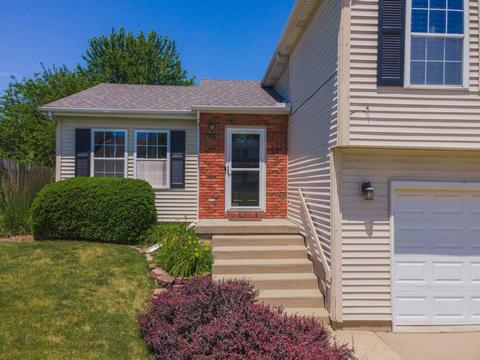 3 Spiria Ct, Bloomington, IL 61701 photo 2