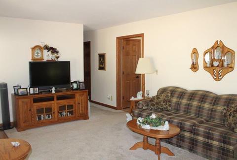 13964 Michael Ct, Morrison, IL 61270 photo 8