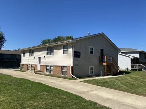 1505 Ensign Dr, Normal, IL 61761 photo 1