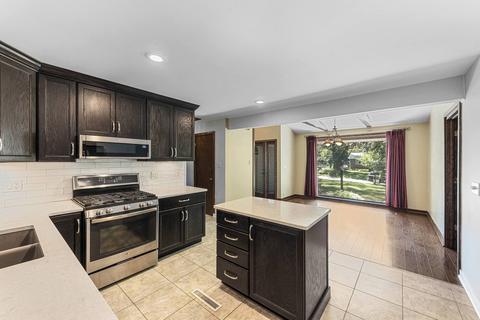 28 Oakwood Dr, Kankakee, IL 60901 photo 10