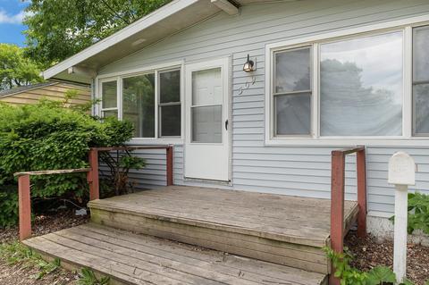 309 Edgebrook Dr, Champaign, IL 61820 photo 4