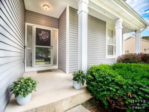 3310 Chestnut Dr, Mchenry, IL 60051 photo 2