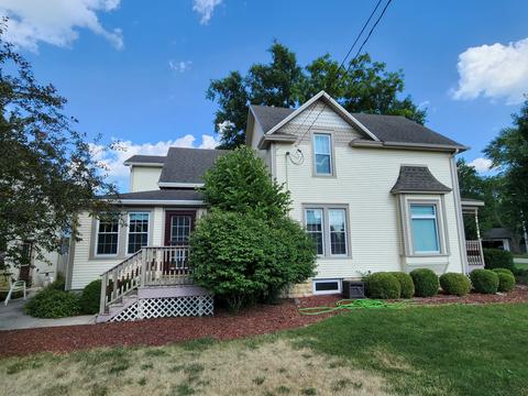 215 E 6th Ave, Clifton, IL 60927 photo 1