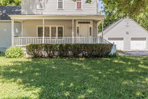 406 E Walnut St, Tolono, IL 61880 photo 25
