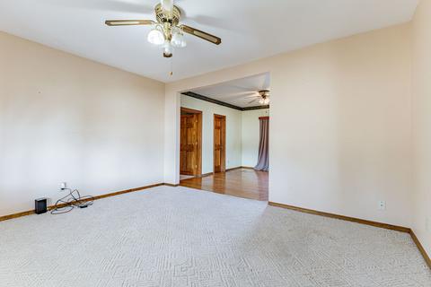 406 E Walnut St, Tolono, IL 61880 photo 6
