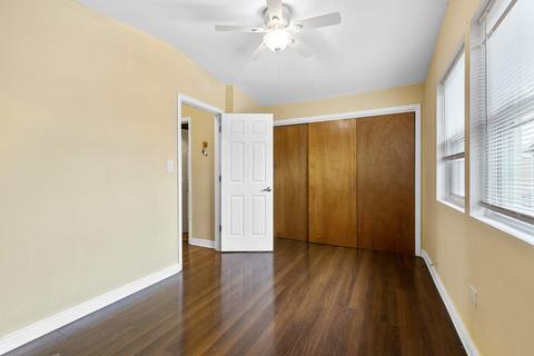2019 Pine St #D, Des Plaines, IL 60018 photo 11