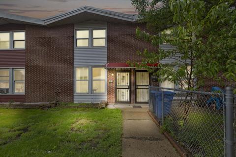 2019 Pine St #D, Des Plaines, IL 60018 photo 1