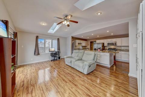 415 Northview Ln, Hoffman Estates, IL 60169 photo 10
