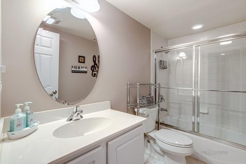 4237 Linden Tree Ln, Glenview, IL 60026 photo 27