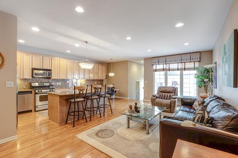 4237 Linden Tree Ln, Glenview, IL 60026 photo 5