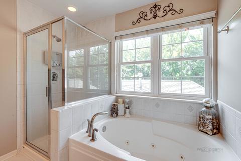 4237 Linden Tree Ln, Glenview, IL 60026 photo 24
