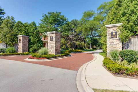 4237 Linden Tree Ln, Glenview, IL 60026 photo 2