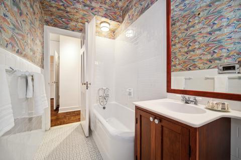 73 Elm St #2A, Chicago, IL 60611 photo 24