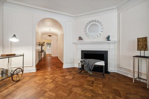 73 Elm St #2A, Chicago, IL 60611 photo 7