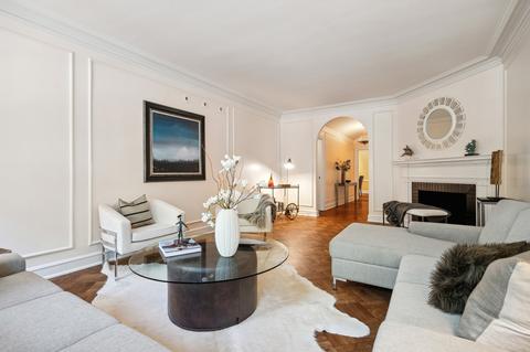 73 Elm St #2A, Chicago, IL 60611 photo 6