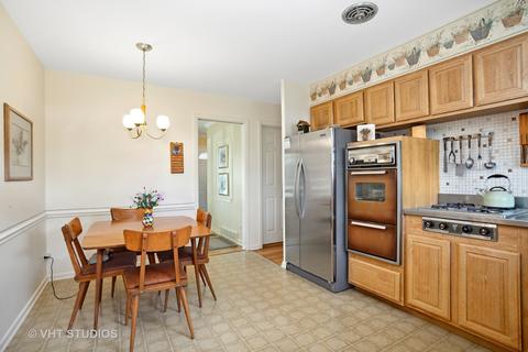 245 Crescent Dr, Glenview, IL 60025 photo 5