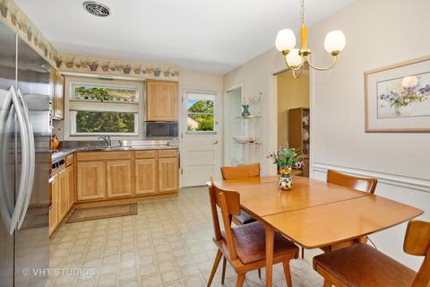 245 Crescent Dr, Glenview, IL 60025 photo 4
