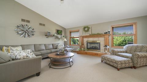 4317 E Ridgeview Ln, Byron, IL 61010 photo 4