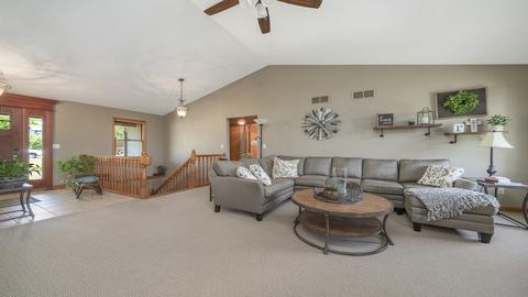 4317 E Ridgeview Ln, Byron, IL 61010 photo 7