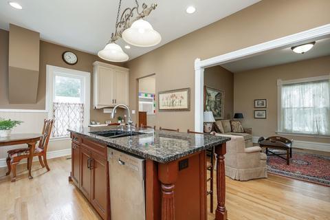 301 W Union Ave, Wheaton, IL 60187 photo 11