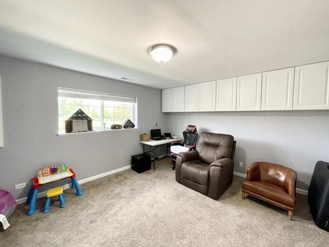 4000 Pompton Ct, Elgin, IL 60124 photo 25