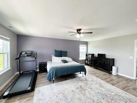 4000 Pompton Ct, Elgin, IL 60124 photo 12