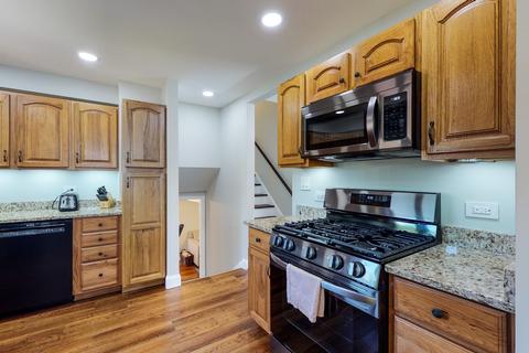 446 W Circle Dr, Addison, IL 60101 photo 16