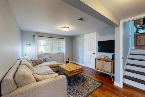 446 W Circle Dr, Addison, IL 60101 photo 17