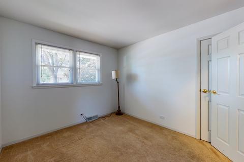 446 W Circle Dr, Addison, IL 60101 photo 22