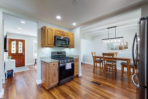 446 W Circle Dr, Addison, IL 60101 photo 5