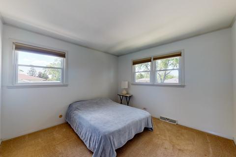 446 W Circle Dr, Addison, IL 60101 photo 24