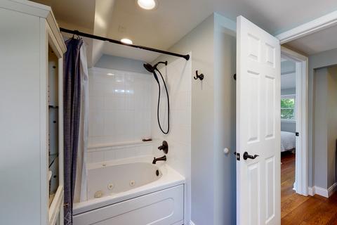 446 W Circle Dr, Addison, IL 60101 photo 8