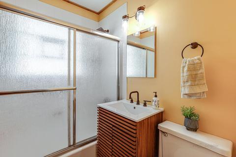 2308 Eastman St, Rolling Meadows, IL 60008 photo 16