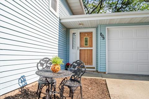205 Belview Ave, Normal, IL 61761 photo 2