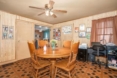 526 E Main St, Plano, IL 60545 photo 8