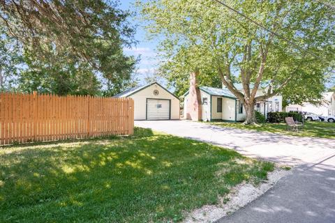 526 E Main St, Plano, IL 60545 photo 14