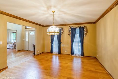 5240 Birch Bark Dr, Hoffman Estates, IL 60192 photo 8