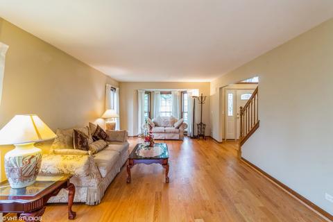 5240 Birch Bark Dr, Hoffman Estates, IL 60192 photo 4