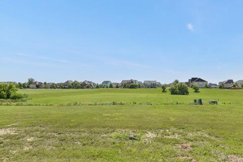 160 N Bend Way, Elgin, IL 60124 photo 3