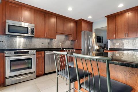 240 Windsor Ln #C, Willowbrook, IL 60527 photo 9