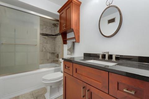 240 Windsor Ln #C, Willowbrook, IL 60527 photo 19